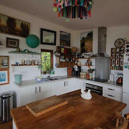 Spacious Cabin On Isolated Farm With Sea View 뷰드 외부 사진